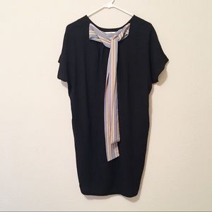 Blouse dress with tie front design